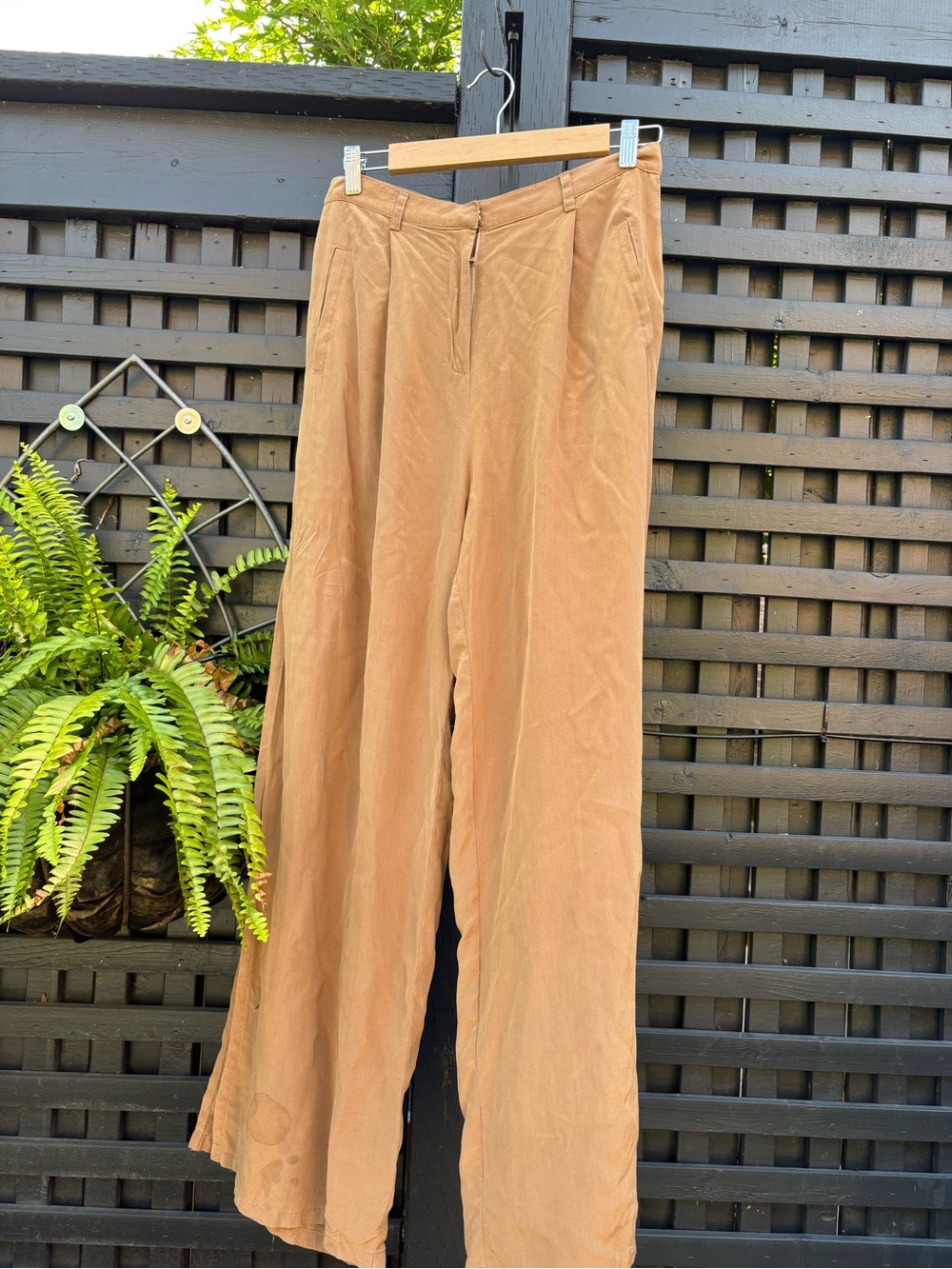 Wide Leg High-Waist Pants in Brown